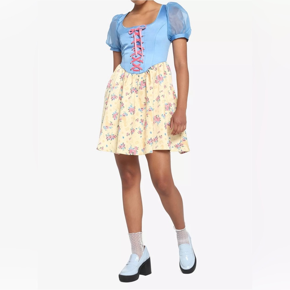 Snow White Her Universe Dress- NEW without tag - Picture 4 of 6